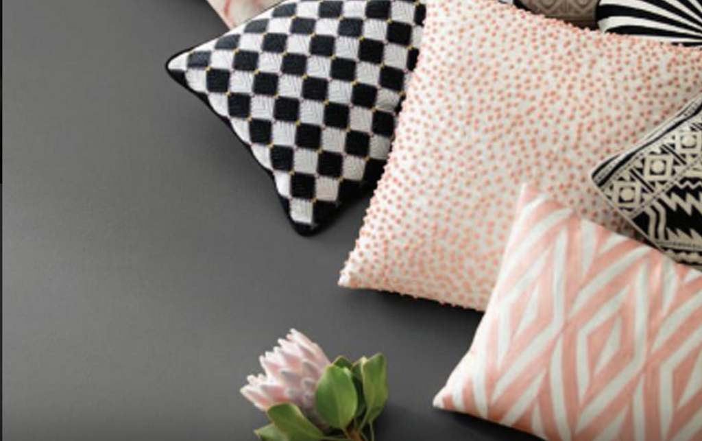 Bungalow Design, Kissenbezug Rosa / Weiß Zick Zack– Die Pampi